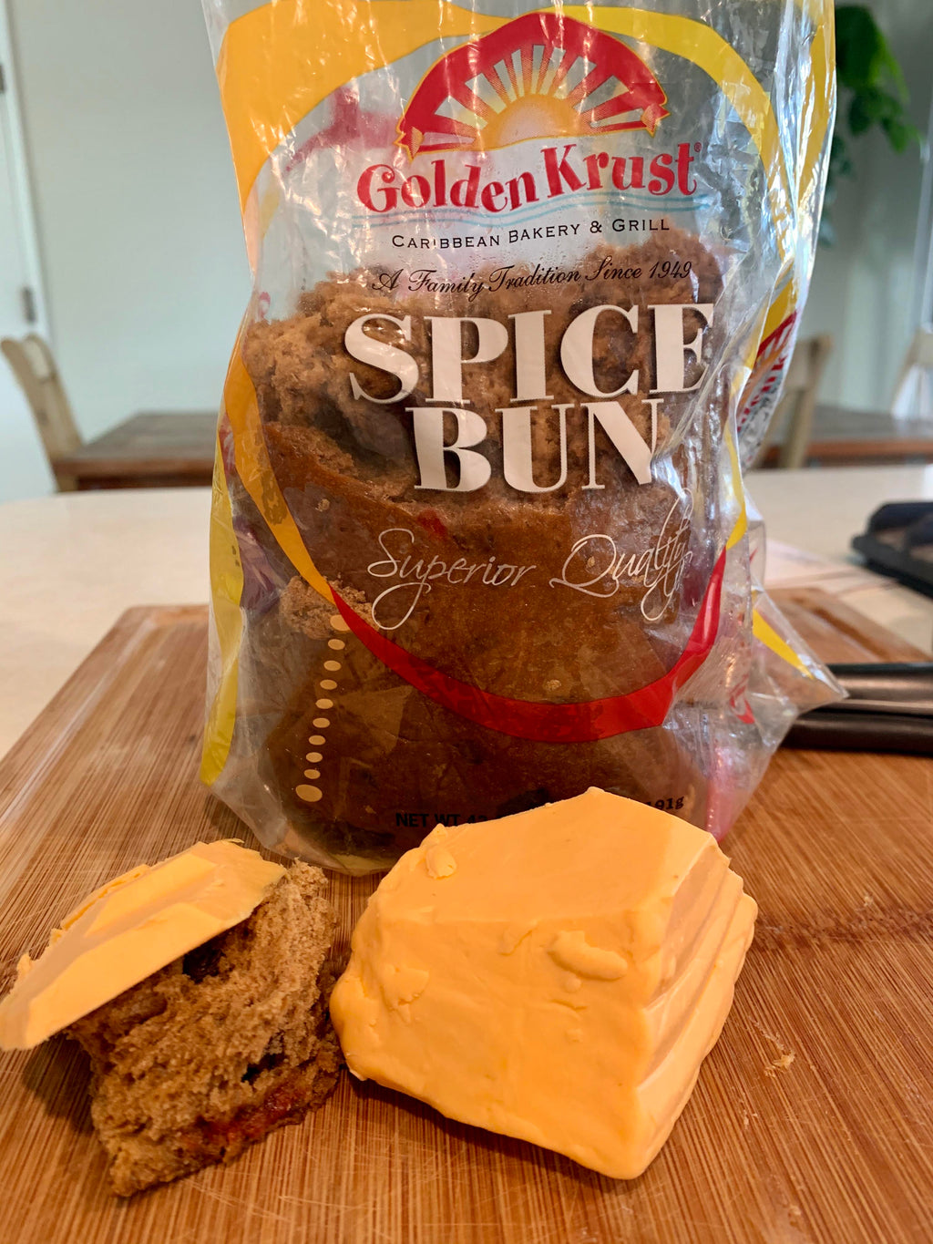 Golden Krust Spice Bun 1lb 10oz (Small) (Available for Same-Day Local Delivery and Curbside Pickup only)